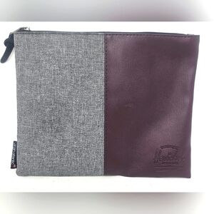 The Herschel 9.5” x 7.5” Make-Up Bag Virgin Atlantic Full Zip Clean Travel Bag
